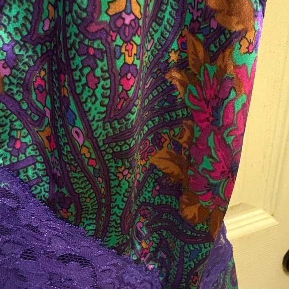 Victorias Secret Vintage Gold Label Lace Trim Multicolor Paisley Nightgown NWT!! - Picture 7 of 14